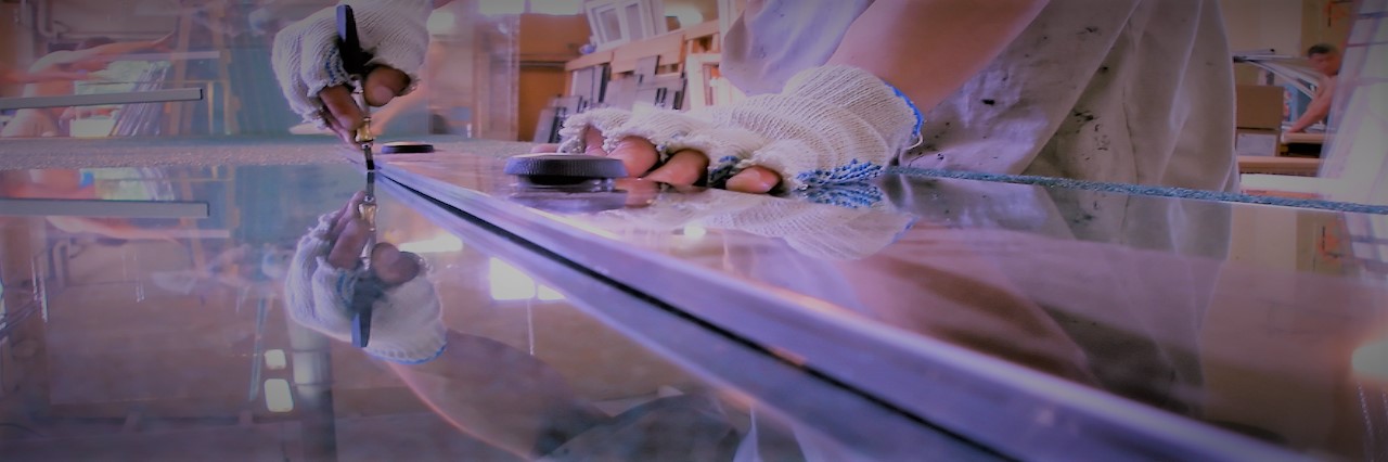 Slider, Glass Cutting Service in Chiswick, W4
